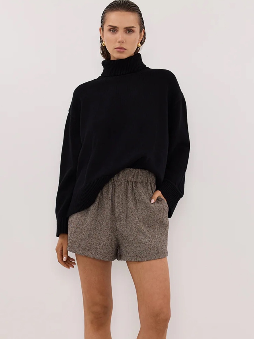 DISSH Choc Tweed Elastic Short